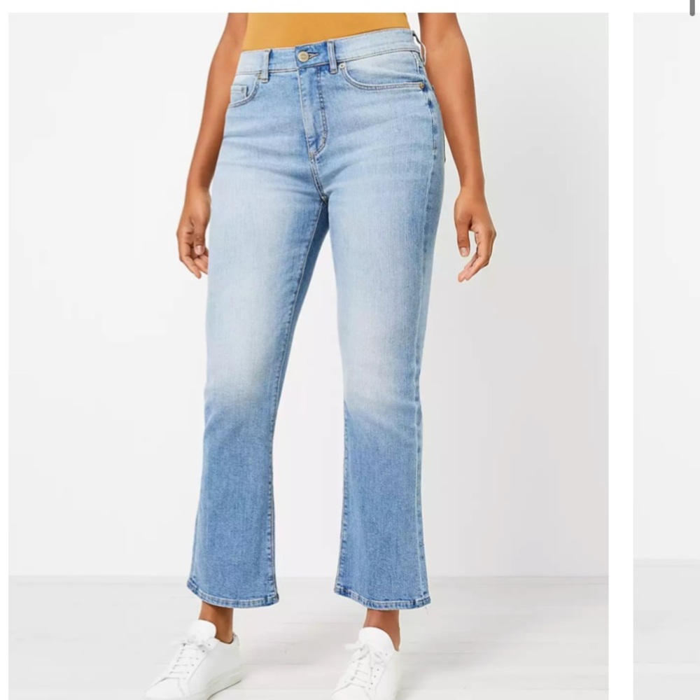 LOFT‎ NWT Curvy High Rise Kick Crop Jeans In Classic Indigo Wash